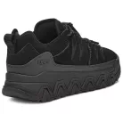 UGG CapTrail Low Black nízke topánky čierne — produktová fotografia na bielom pozadí, bočný pohľad