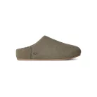 UGG Elea Slip-On Slipper Moss Green dámske nazúvacie papuče zelené — produktová fotografia na bielom pozadí, bočný pohľad