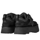 UGG Astromel Black dámske čižmy čierne — produktová fotografia na bielom pozadí, bočný pohľad