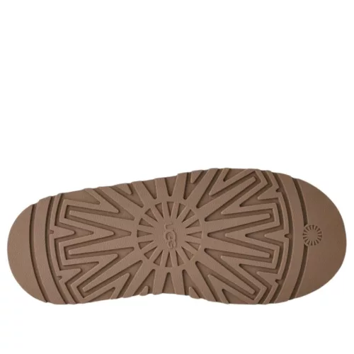 UGG Tazz II Slipper Chestnut dámske nazúvacie papuče gaštanové — produktová fotografia na bielom pozadí, bočný pohľad