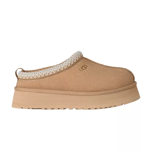 UGG Tazz II Slipper Sand dámske nazúvacie papuče pieskové — produktová fotografia na bielom pozadí, bočný pohľad