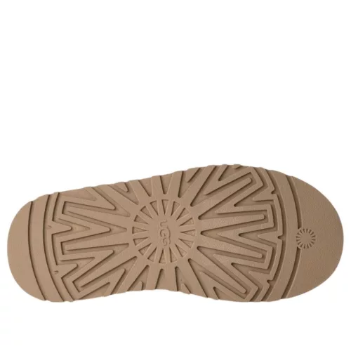UGG Tazz II Slipper Sand dámske nazúvacie papuče pieskové — produktová fotografia na bielom pozadí, bočný pohľad