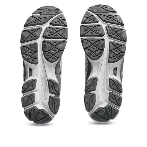 ASICS Gel-NYC Cloud Grey Cement Grey nízke streetové tenisky sivé — produktová fotografia na bielom pozadí, bočný pohľad