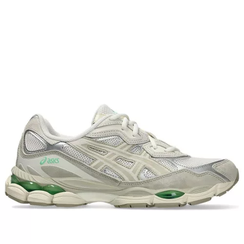ASICS Gel-Nyc Cream Fossil nízke streetové tenisky krémové — produktová fotografia na bielom pozadí, bočný pohľad