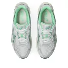 ASICS Gel-NYC 2055 White Menthol nízke streetové tenisky biele — produktová fotografia na bielom pozadí, bočný pohľad