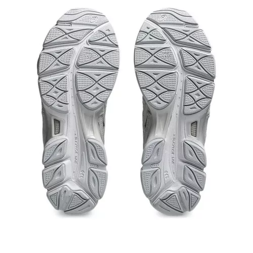 ASICS Gel-NYC Cream Cloud Grey nízke streetové tenisky krémové-sivé — produktová fotografia na bielom pozadí, bočný pohľad