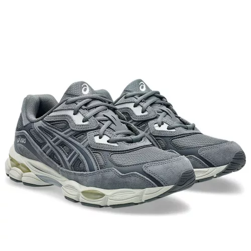 ASICS Gel-NYC Steel Grey Carrier Grey nízke streetové tenisky sivé — produktová fotografia na bielom pozadí, bočný pohľad