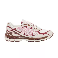 ASICS Gel-NYC Cream Sweet Pink nízke streetové tenisky krémové-ružové — produktová fotografia na bielom pozadí, bočný pohľad