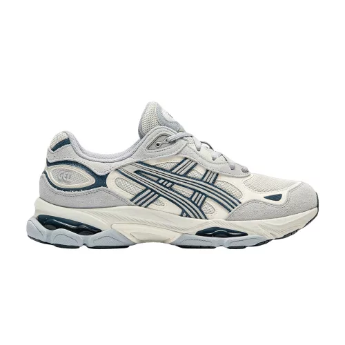 ASICS Gel-NYC 2.0 Lake Grey Piedmont Grey nízke streetové tenisky sivé — produktová fotografia na bielom pozadí, bočný pohľad