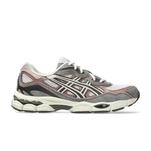 ASICS Gel-NYC Birch Driftwood nízke streetové tenisky — produktová fotografia na bielom pozadí, bočný pohľad