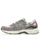 ASICS Gel-NYC Birch Driftwood nízke streetové tenisky — produktová fotografia na bielom pozadí, bočný pohľad