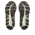 ASICS Gel-NYC Birch Driftwood nízke streetové tenisky — produktová fotografia na bielom pozadí, bočný pohľad