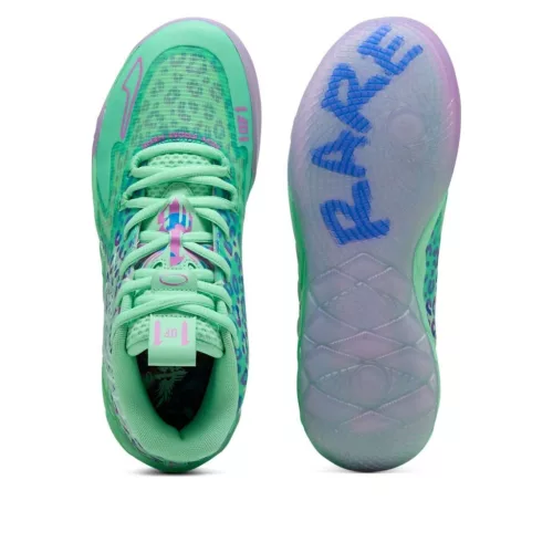 Puma LaMelo Ball MB.01 Alien Safari nízke streetové tenisky — produktová fotografia na bielom pozadí, bočný pohľad