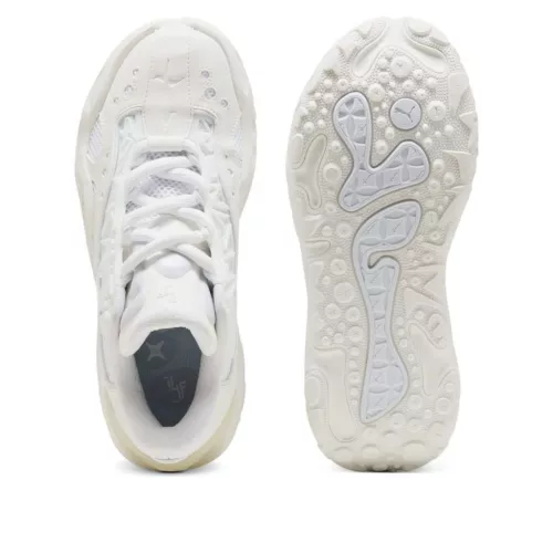 Puma LaMelo Ball LaFrancé RNR Triple White nízke streetové tenisky biele — produktová fotografia na bielom pozadí, bočný pohľad