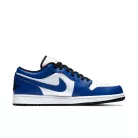 Jordan 1 Low Game Royal nízke streetové tenisky kráľovsky modré — produktová fotografia na bielom pozadí, bočný pohľad