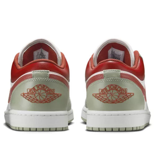 Jordan 1 Low Jade Horizon nízke streetové tenisky — produktová fotografia na bielom pozadí, bočný pohľad