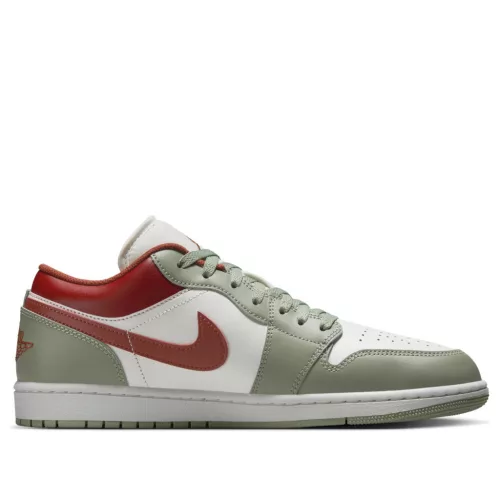 Jordan 1 Low Jade Horizon nízke streetové tenisky — produktová fotografia na bielom pozadí, bočný pohľad