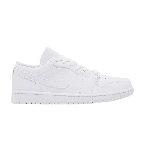 Jordan 1 Low Triple White nízke streetové tenisky biele — produktová fotografia na bielom pozadí, bočný pohľad
