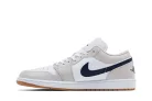 Jordan 1 Low Midnight Navy Neutral Grey pánske nízke mestské tenisky biele sivé hnedé tmavomodré