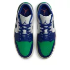 Jordan 1 Low Rare Air nízke streetové tenisky — produktová fotografia na bielom pozadí, bočný pohľad