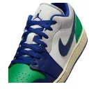 Jordan 1 Low Rare Air nízke streetové tenisky — produktová fotografia na bielom pozadí, bočný pohľad