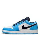 Jordan 1 Low UNC detské nízke streetové tenisky — produktová fotografia na bielom pozadí, bočný pohľad