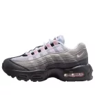 Nike Air Max 95 Pink Foam detské nízke streetové tenisky ružové — produktová fotografia na bielom pozadí, bočný pohľad