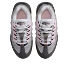Nike Air Max 95 Pink Foam detské nízke streetové tenisky ružové — produktová fotografia na bielom pozadí, bočný pohľad