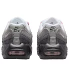 Nike Air Max 95 Pink Foam detské nízke streetové tenisky ružové — produktová fotografia na bielom pozadí, bočný pohľad