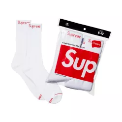 Supreme x Hanes Crew Socks (4 Pack) 'White' ponožky biele — produktová fotografia na bielom pozadí, bočný pohľad