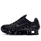 Nike Shox TL Black Max Orange dámske nízke streetové tenisky čierne-oranžové — produktová fotografia na bielom pozadí, bočný pohľad
