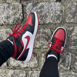 Air Jordan 1 Mid 'Alternate Bred Toe'