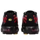 Nike Air Max Plus Pure Platinum University Red detské nízke streetové tenisky červené-čierne — produktová fotografia na bielom pozadí, bočný pohľad