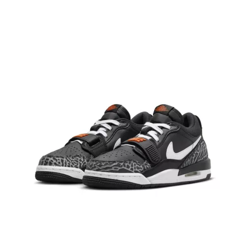Jordan Legacy 312 Low Black White Safety Orange detské nízke streetové tenisky čierne-biele — produktová fotografia na bielom pozadí, bočný pohľad
