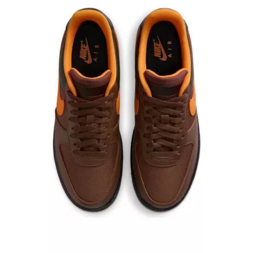 Nike Air Force 1 Low Gore-Tex Brown Bright Ceramic dámske nízke streetové tenisky hnedé — produktová fotografia na bielom pozadí, bočný pohľad