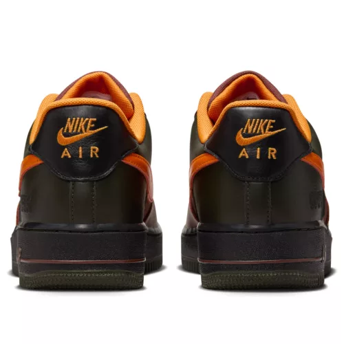 Nike Air Force 1 Low Gore-Tex Brown Bright Ceramic dámske nízke streetové tenisky hnedé — produktová fotografia na bielom pozadí, bočný pohľad