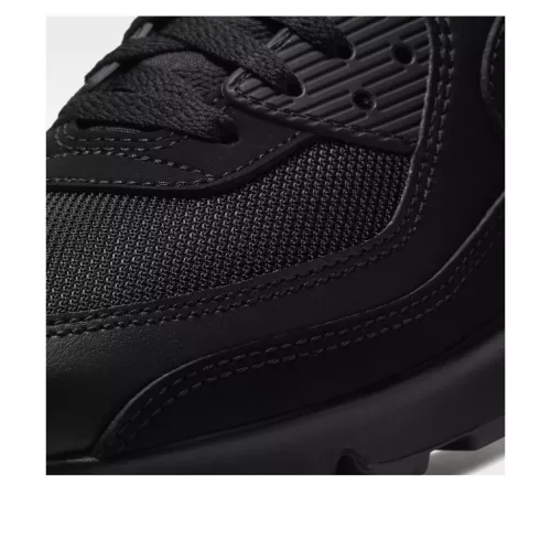 Nike Air Max 90 Recraft Triple Black nízke streetové tenisky čierne — produktová fotografia na bielom pozadí, bočný pohľad
