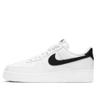 Nike Air Force 1 Low '07 White Black Pebbled Leather nízke streetové tenisky biele-čierne — produktová fotografia na bielom pozadí, bočný pohľad