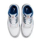 Jordan 3 Retro Wizards nízke streetové tenisky — produktová fotografia na bielom pozadí, bočný pohľad
