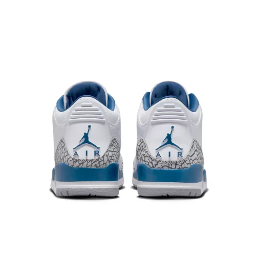 Jordan 3 Retro Wizards nízke streetové tenisky — produktová fotografia na bielom pozadí, bočný pohľad