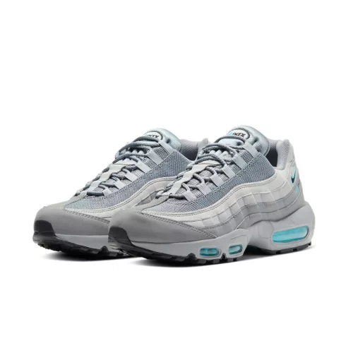 Nike Air Max 95 Retro Logo Grey Aqua nízke streetové tenisky sivé — produktová fotografia na bielom pozadí, bočný pohľad
