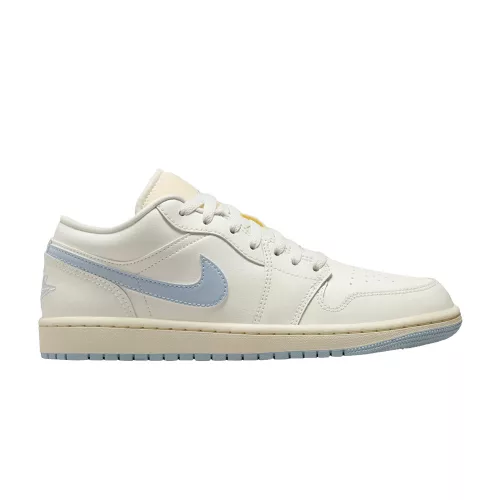 Jordan 1 Low Sail Ghost dámske nízke streetové tenisky lomené biele — produktová fotografia na bielom pozadí, bočný pohľad