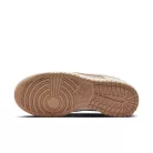 Nike Dunk Low Next Nature Beige Sail dámske nízke streetové tenisky béžové-lomené biele — produktová fotografia na bielom pozadí, bočný pohľad