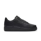 Nike Air Force 1 Low '07 Black dámske nízke streetové tenisky čierne — produktová fotografia na bielom pozadí, bočný pohľad