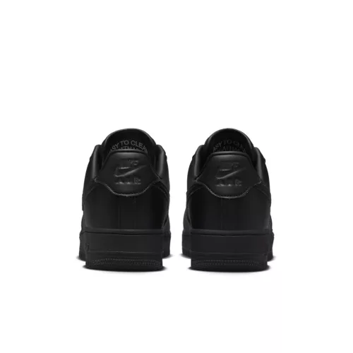 Nike Air Force 1 Low '07 Fresh Black Anthracite nízke streetové tenisky čierne-tmavosivé — produktová fotografia na bielom pozadí, bočný pohľad