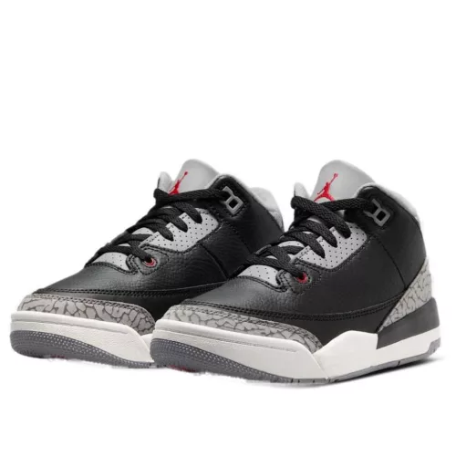 Jordan 3 Retro Black Cement (2024) detské nízke streetové tenisky čierne — produktová fotografia na bielom pozadí, bočný pohľad