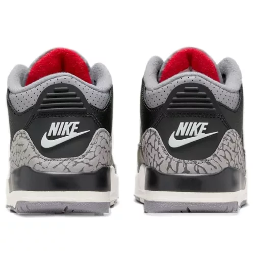 Jordan 3 Retro Black Cement (2024) detské nízke streetové tenisky čierne — produktová fotografia na bielom pozadí, bočný pohľad