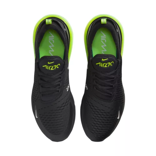 Nike Air Max 270 Black Neon nízke streetové tenisky čierne — produktová fotografia na bielom pozadí, bočný pohľad