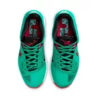 Nike LeBron 9 Low Reverse Liverpool nízke basketbalové tenisky — produktová fotografia na bielom pozadí, bočný pohľad