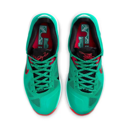 Nike LeBron 9 Low Reverse Liverpool nízke basketbalové tenisky — produktová fotografia na bielom pozadí, bočný pohľad
